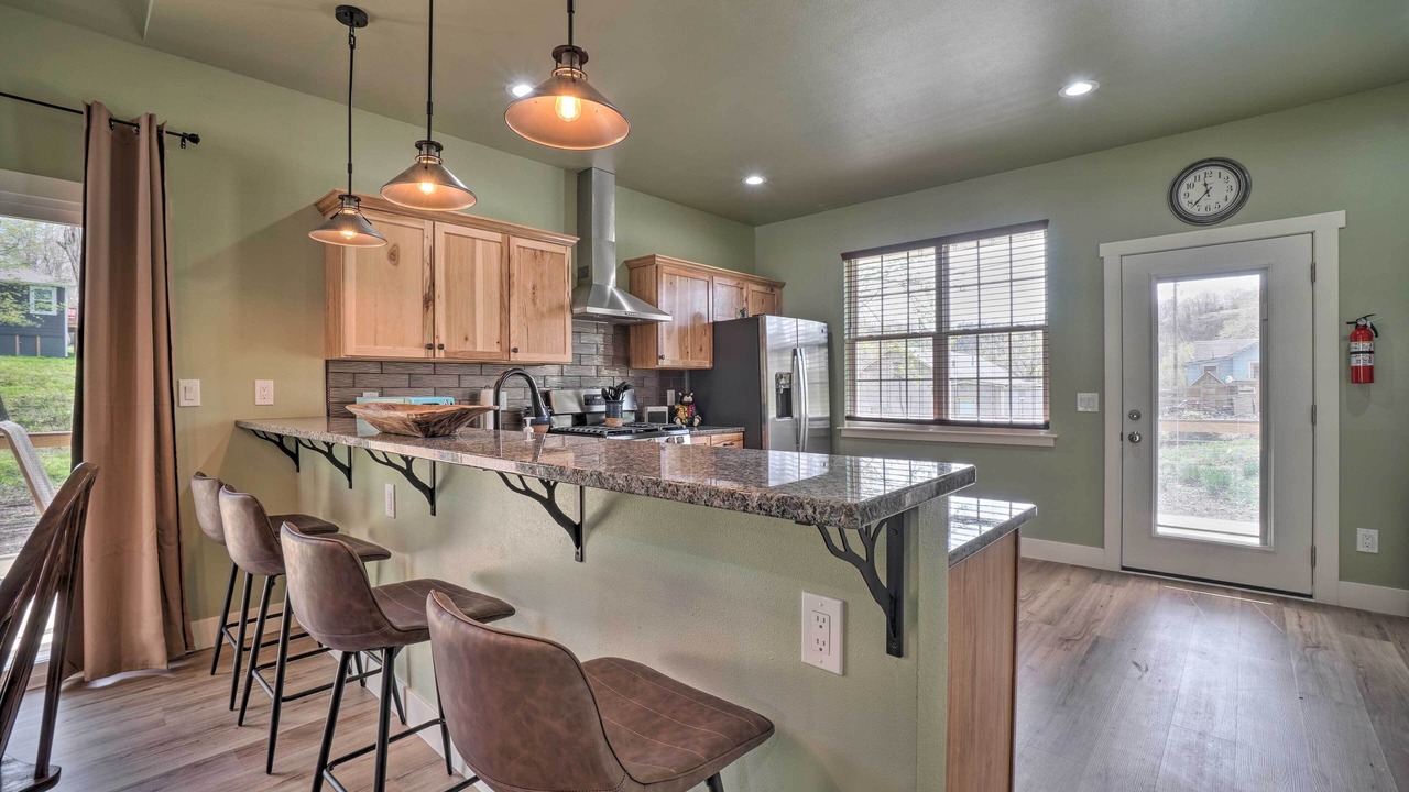 Photo of Others in Cotter