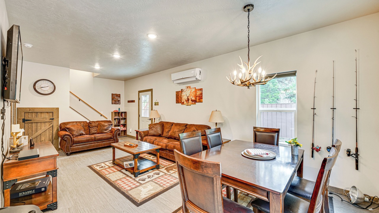 Photo of Livingroom in Darby