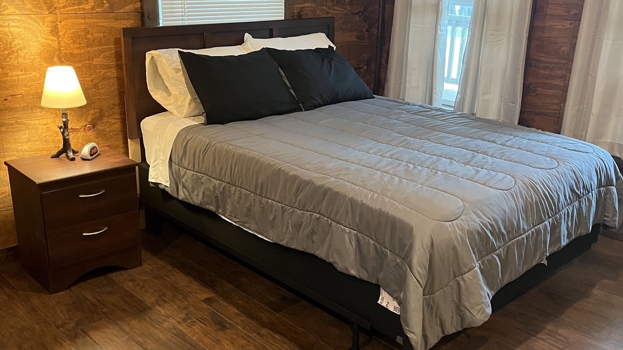 Photo of Bedroom in Karnack