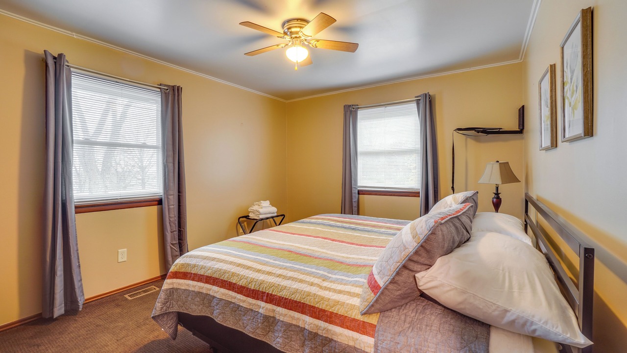 Photo of Bedroom in Shell Knob