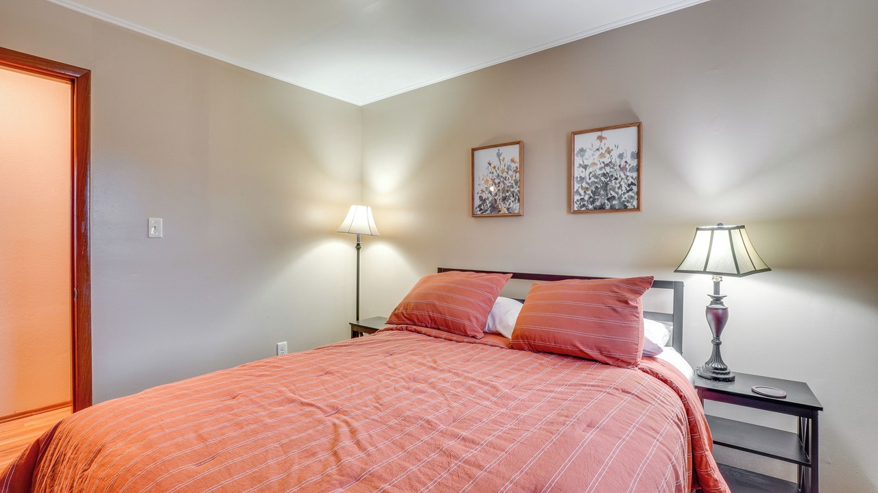 Photo of Bedroom in Shell Knob