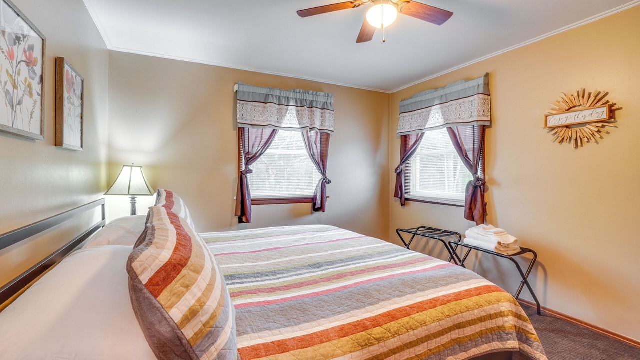 Photo of Bedroom in Shell Knob