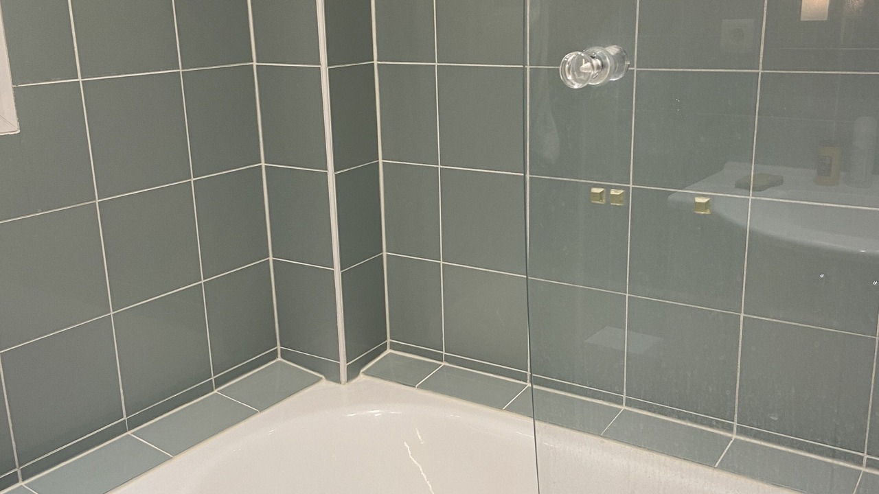 Photo of Bathroom in Quartier de l'Ecole-Militaire