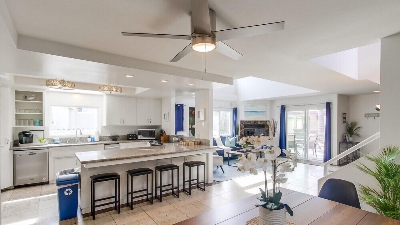 Photo of Kitchen in South Mission Beach