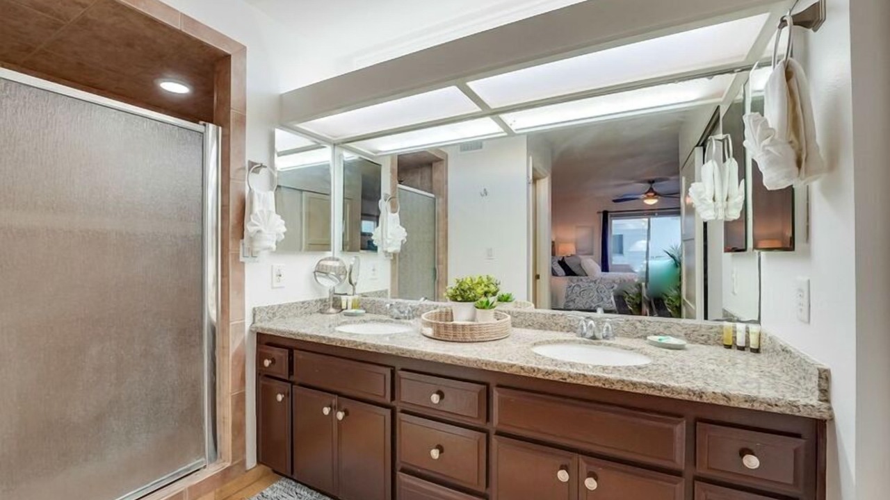 Photo of Bathroom in South Mission Beach