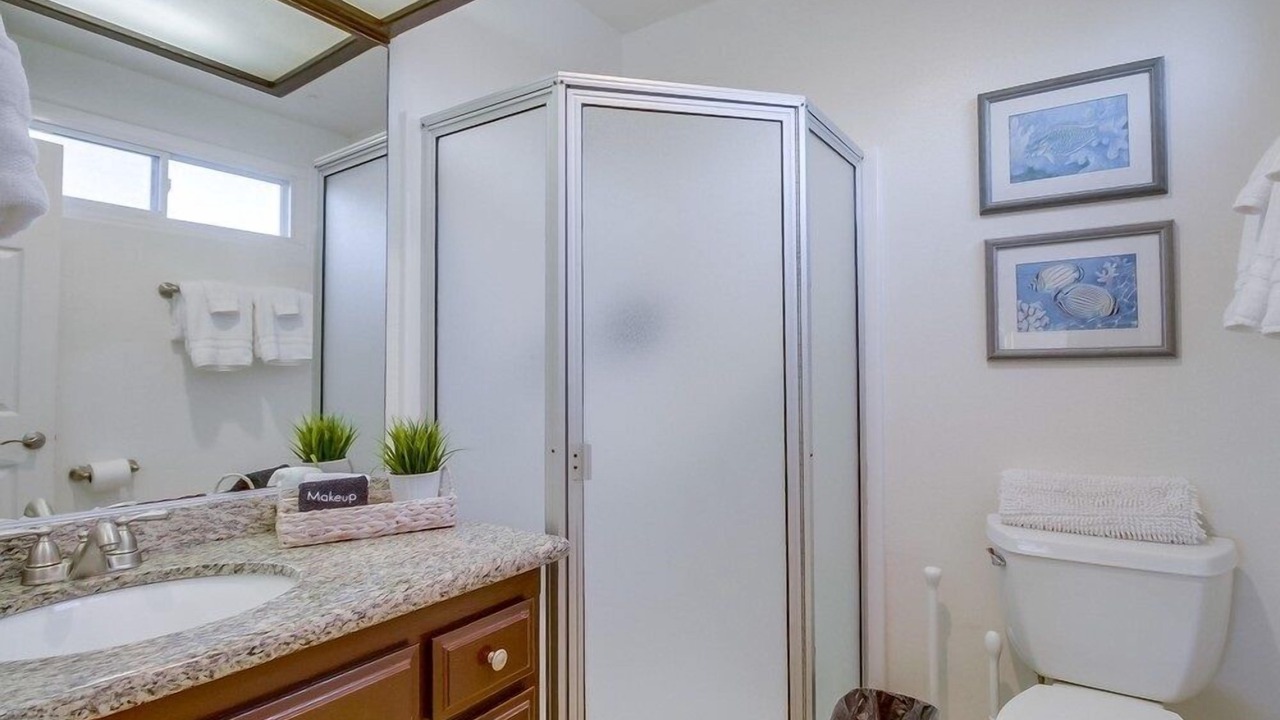 Photo of Bathroom in South Mission Beach