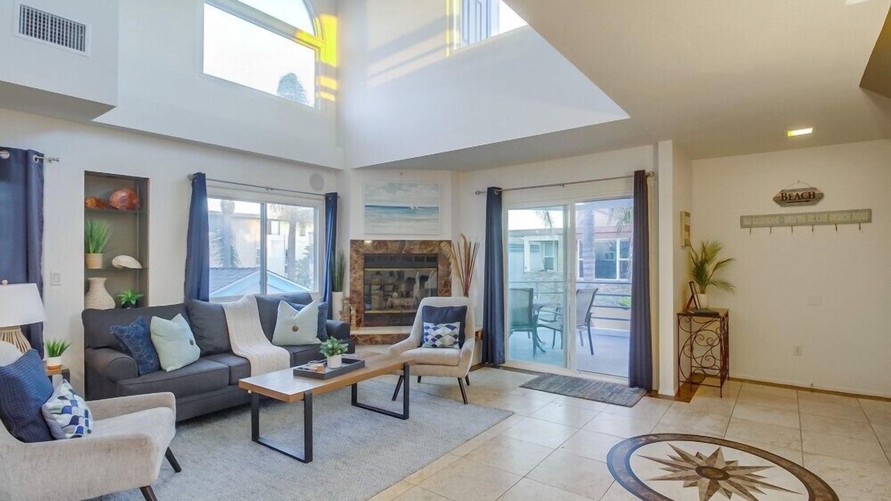 Photo of Livingroom in South Mission Beach