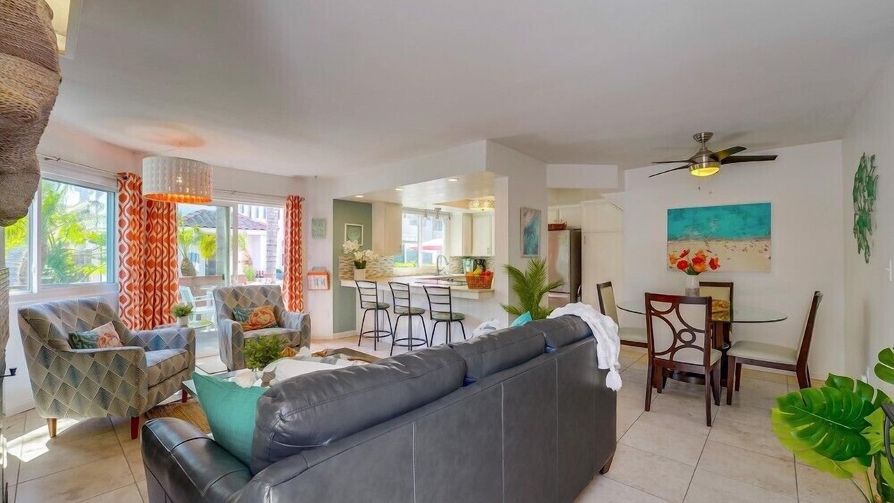 Photo of Livingroom in South Mission Beach