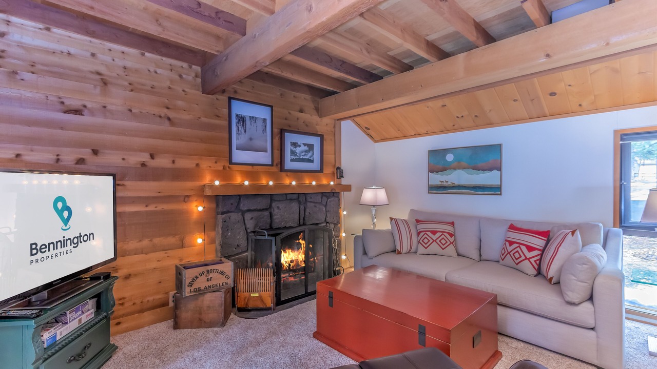 Photo of Livingroom in Sunriver