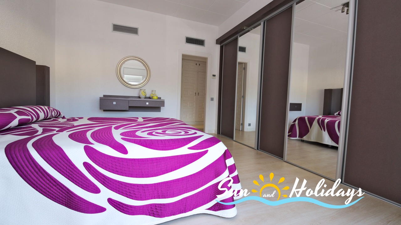 Photo of Bedroom in El Roc de Sant Gaieta