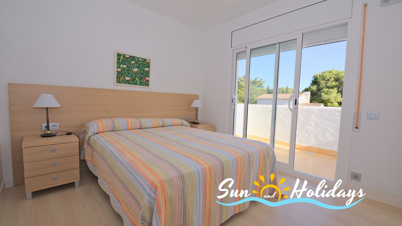 Photo of Bedroom in El Roc de Sant Gaieta