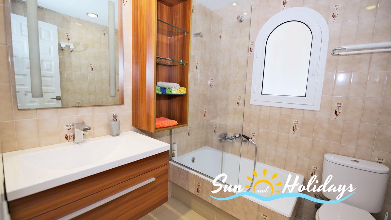 Photo of Bathroom in El Roc de Sant Gaieta