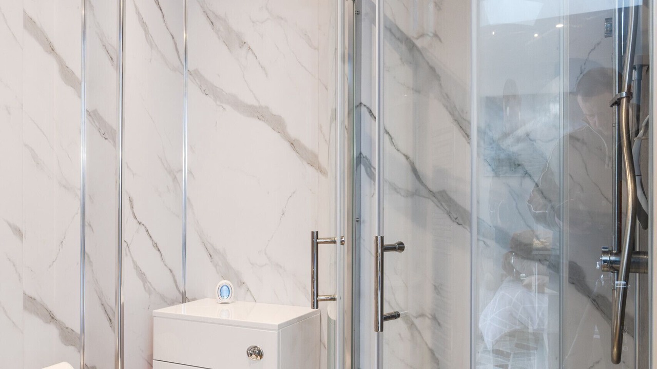 Photo of Bathroom in Porthleven