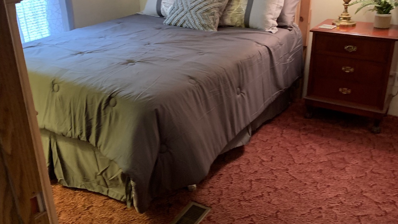 Photo of Bedroom in Springville