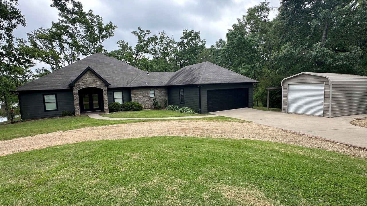 Photo of Outdoor in Dogwood