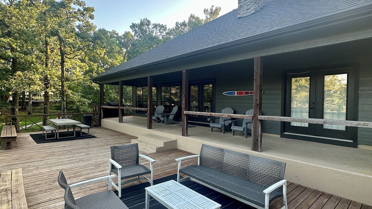 Photo of Patio Balcony in Dogwood