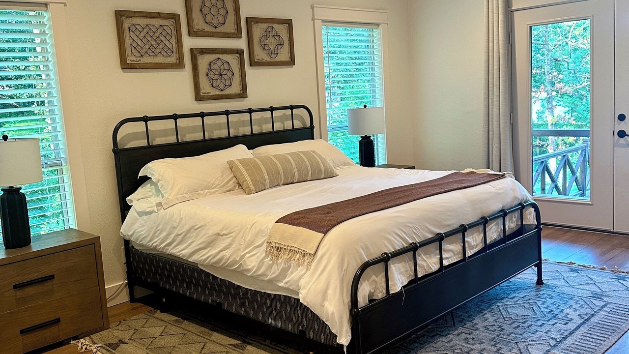 Photo of Bedroom in Dogwood