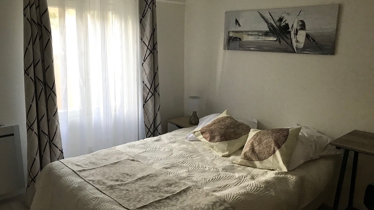 Photo of Bedroom in Avrille