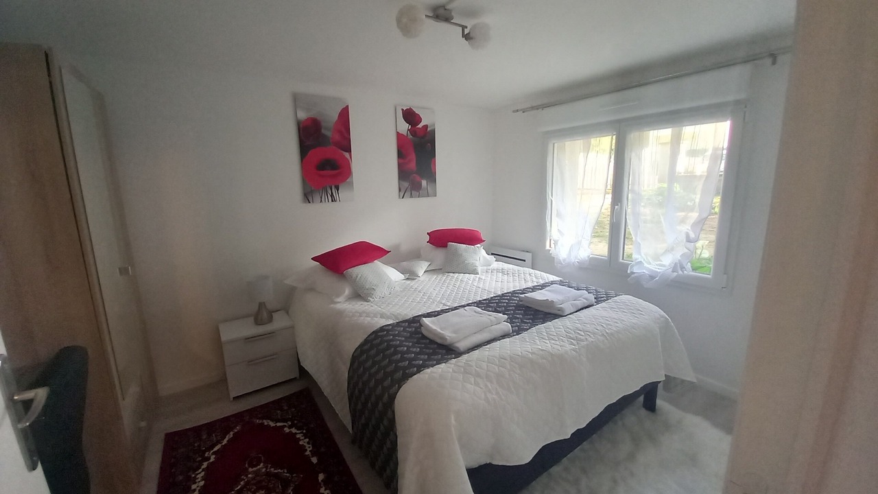 Photo of Bedroom in Avrille