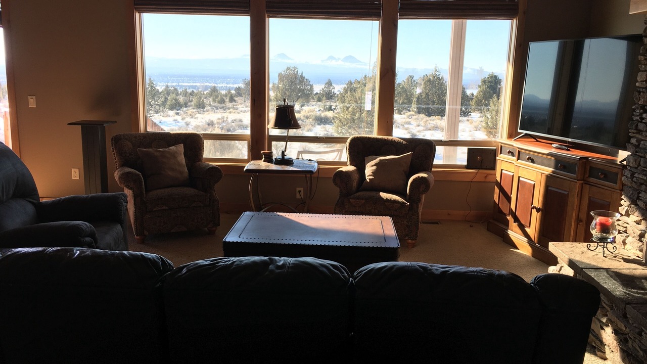 Photo of Livingroom in Powell Butte