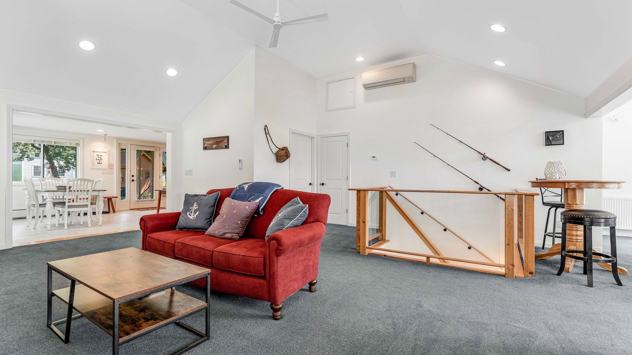 Photo of Livingroom in Neshobe Beach