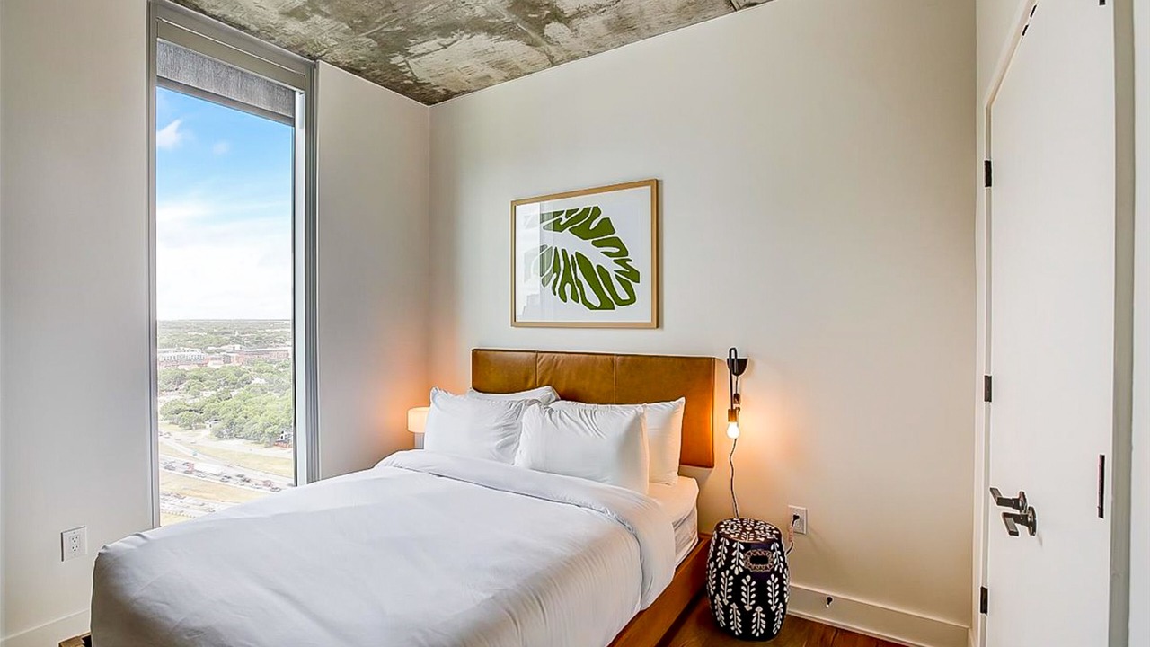 Photo of Bedroom in Rainey Street Historic District