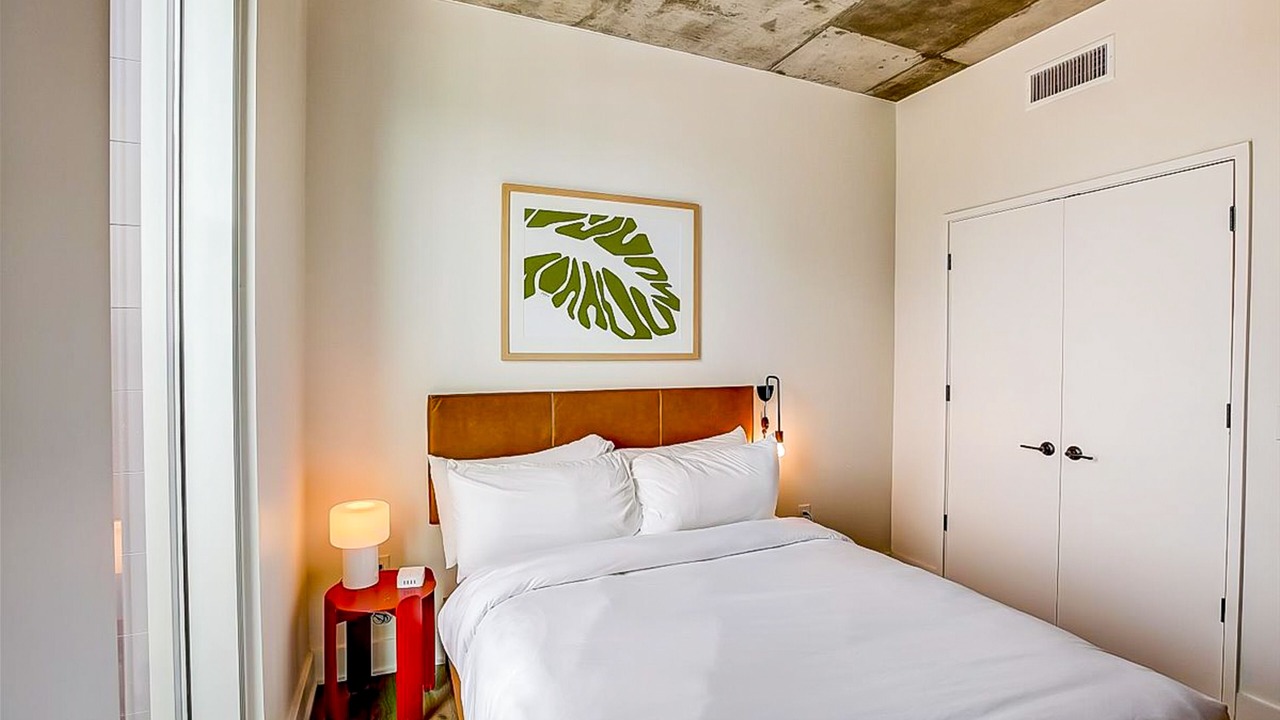 Photo of Bedroom in Rainey Street Historic District