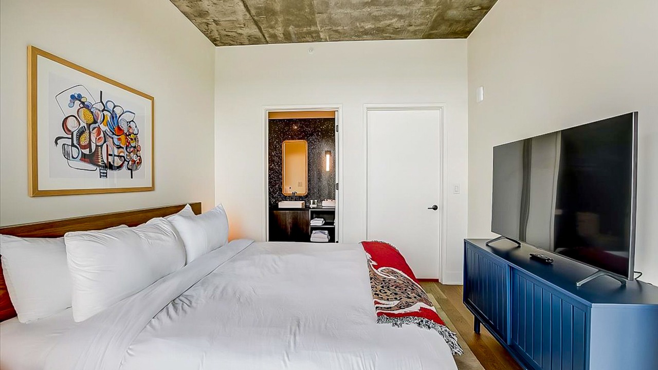 Photo of Bedroom in Rainey Street Historic District