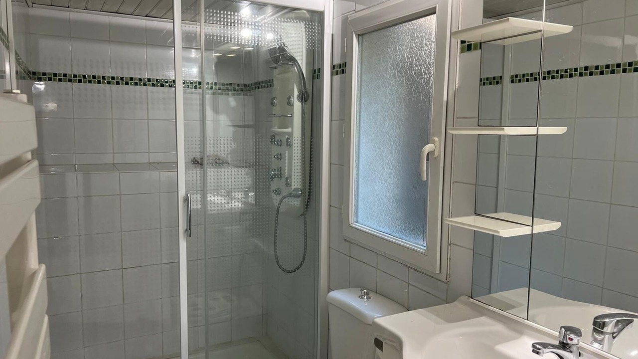 Photo of Bathroom in Sete