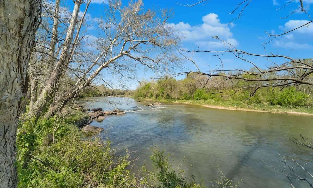 Photo of Others in Bastrop