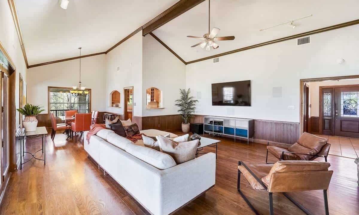 Photo of Bedroom in Bastrop