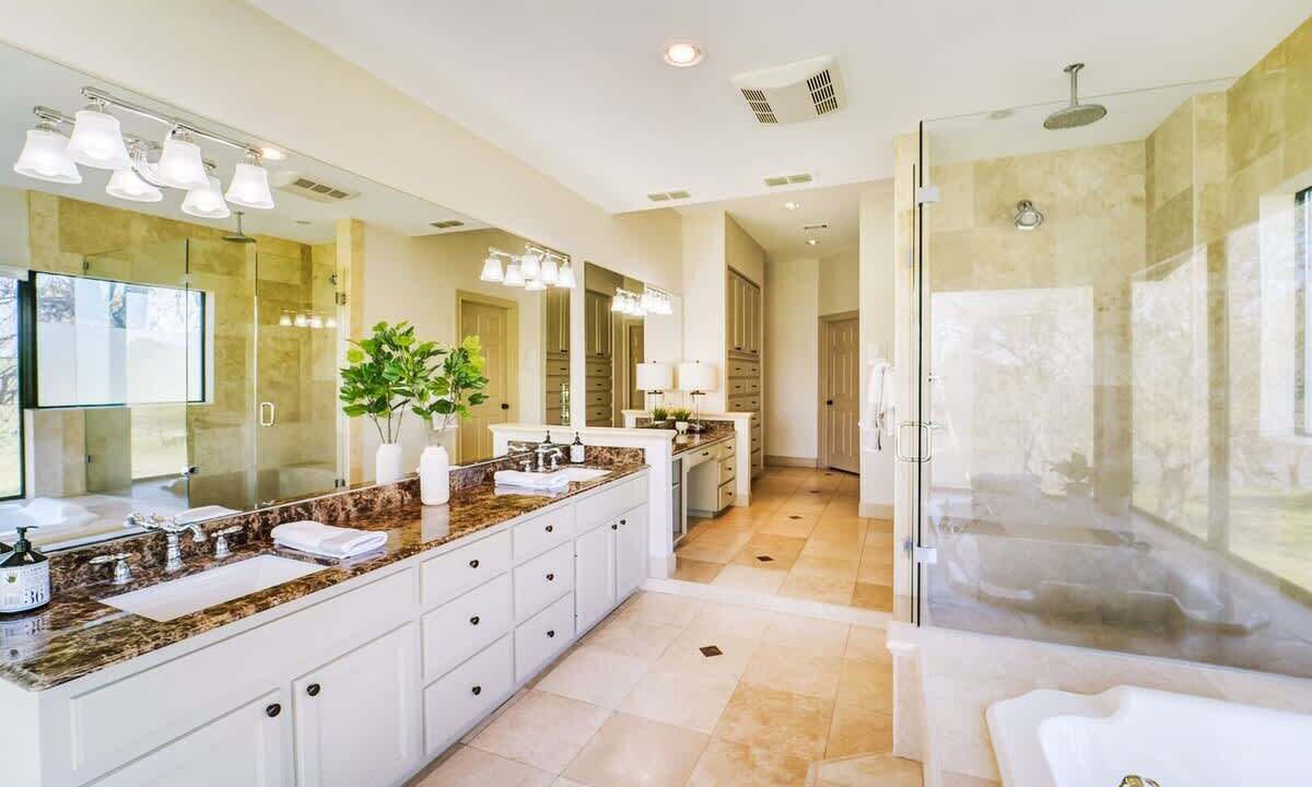 Photo of Bathroom in Bastrop