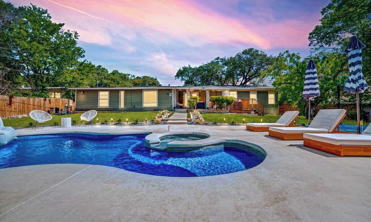 Photo of Outdoor in Shearer Hills - Ridgeview