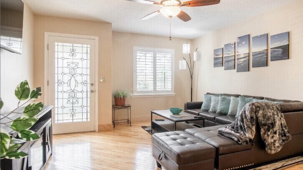 Photo of Livingroom in Red Bank