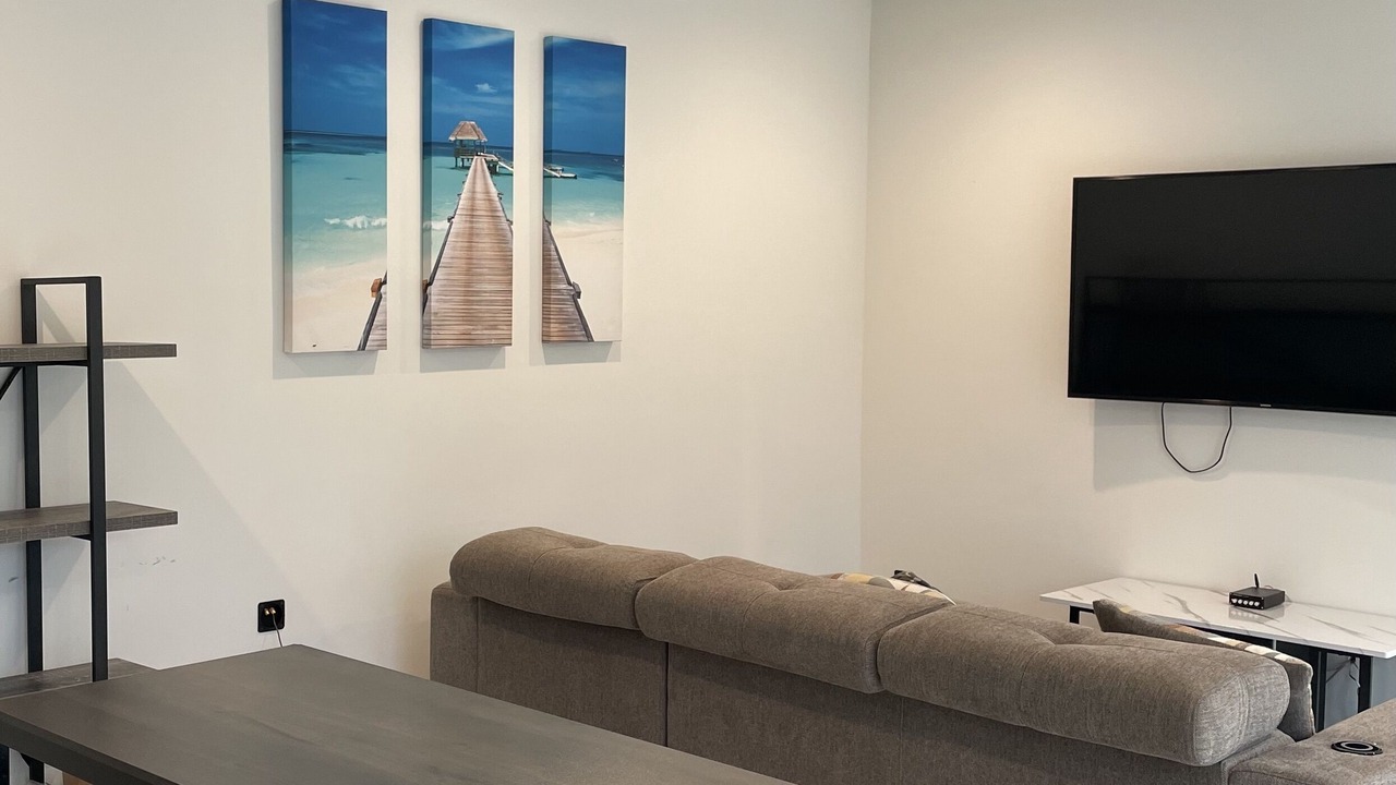 Photo of Livingroom in Cedar Creek Reservoir