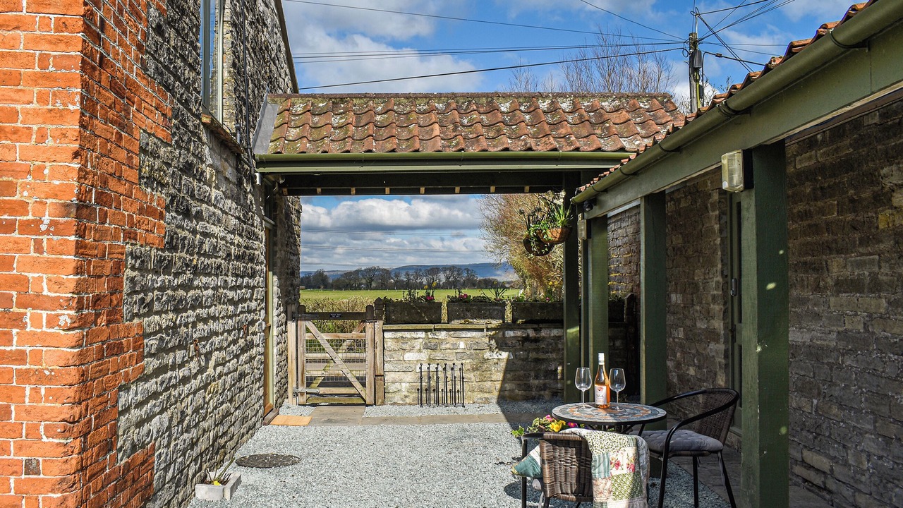 Photo of Outdoor in Lower Godney