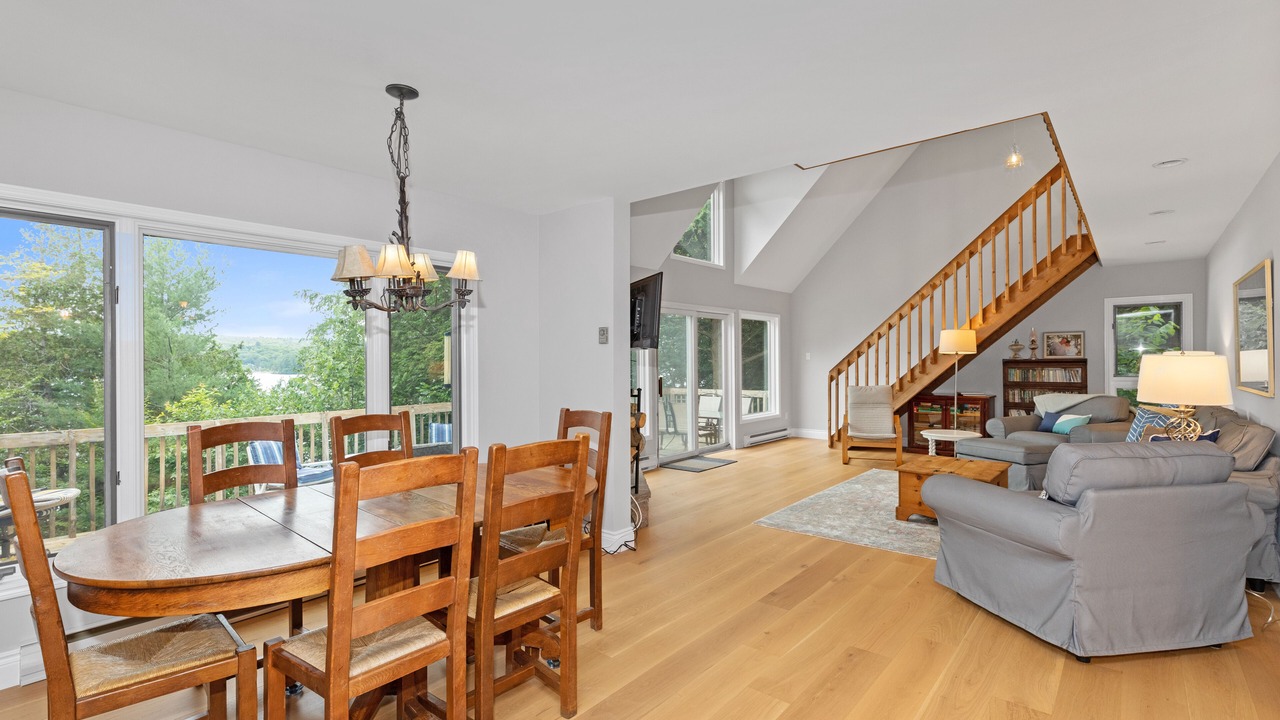 Photo of Livingroom in Rosseau