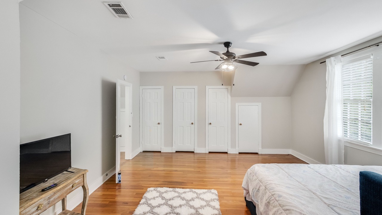 Photo of Bedroom in Fondren