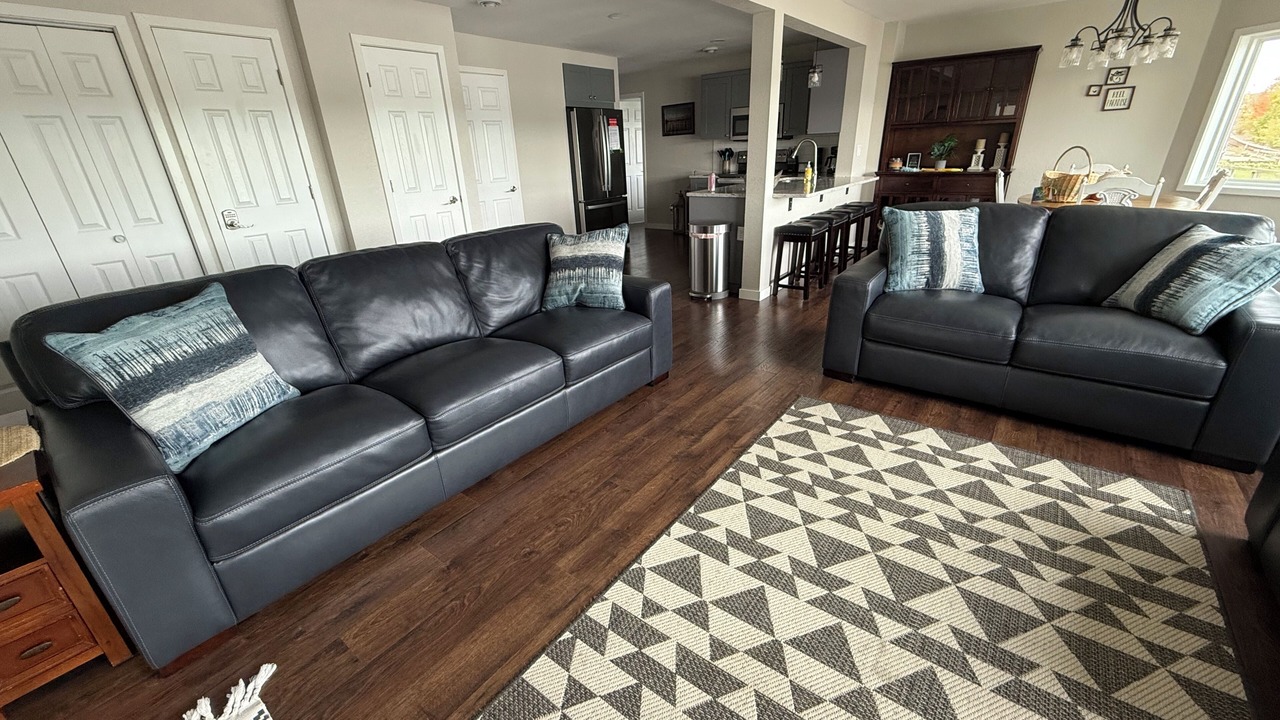 Photo of Livingroom in Lansing