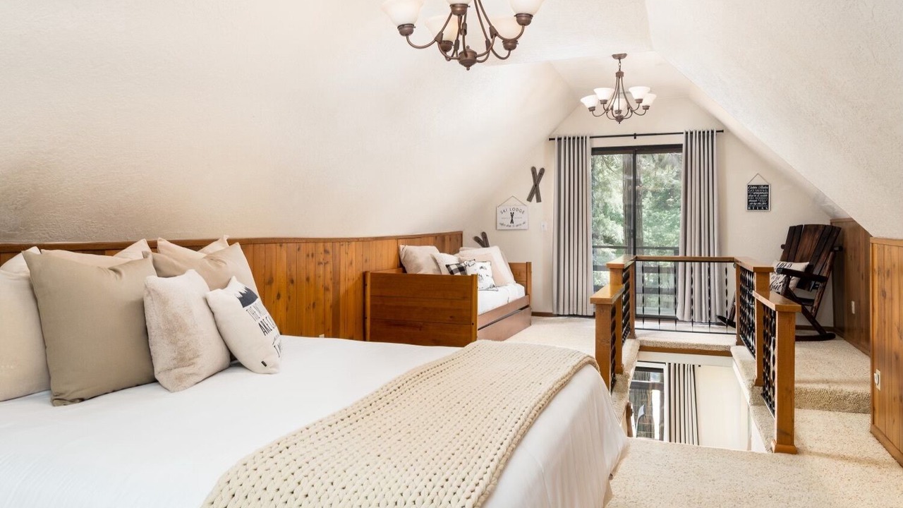 Photo of Bedroom in Pollock Pines