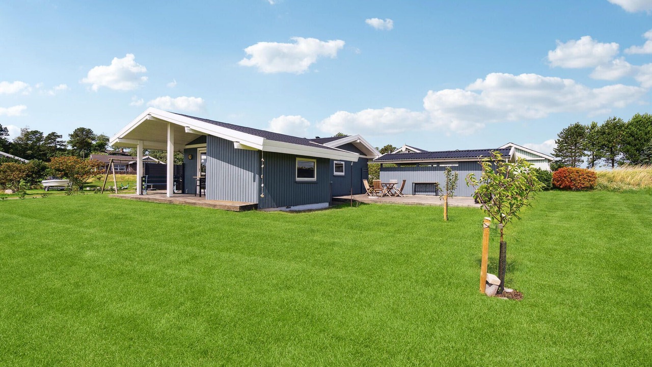 Photo of Others in Millinge