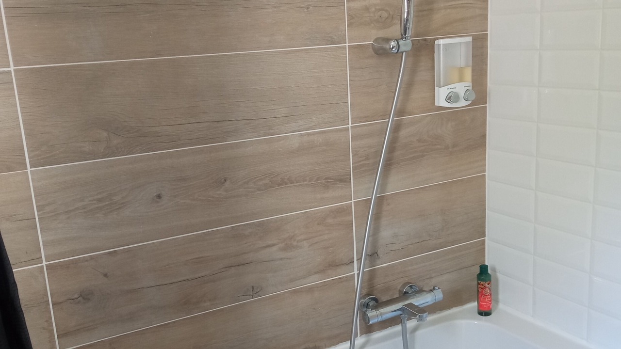 Photo of Bathroom in Labastide-de-Virac
