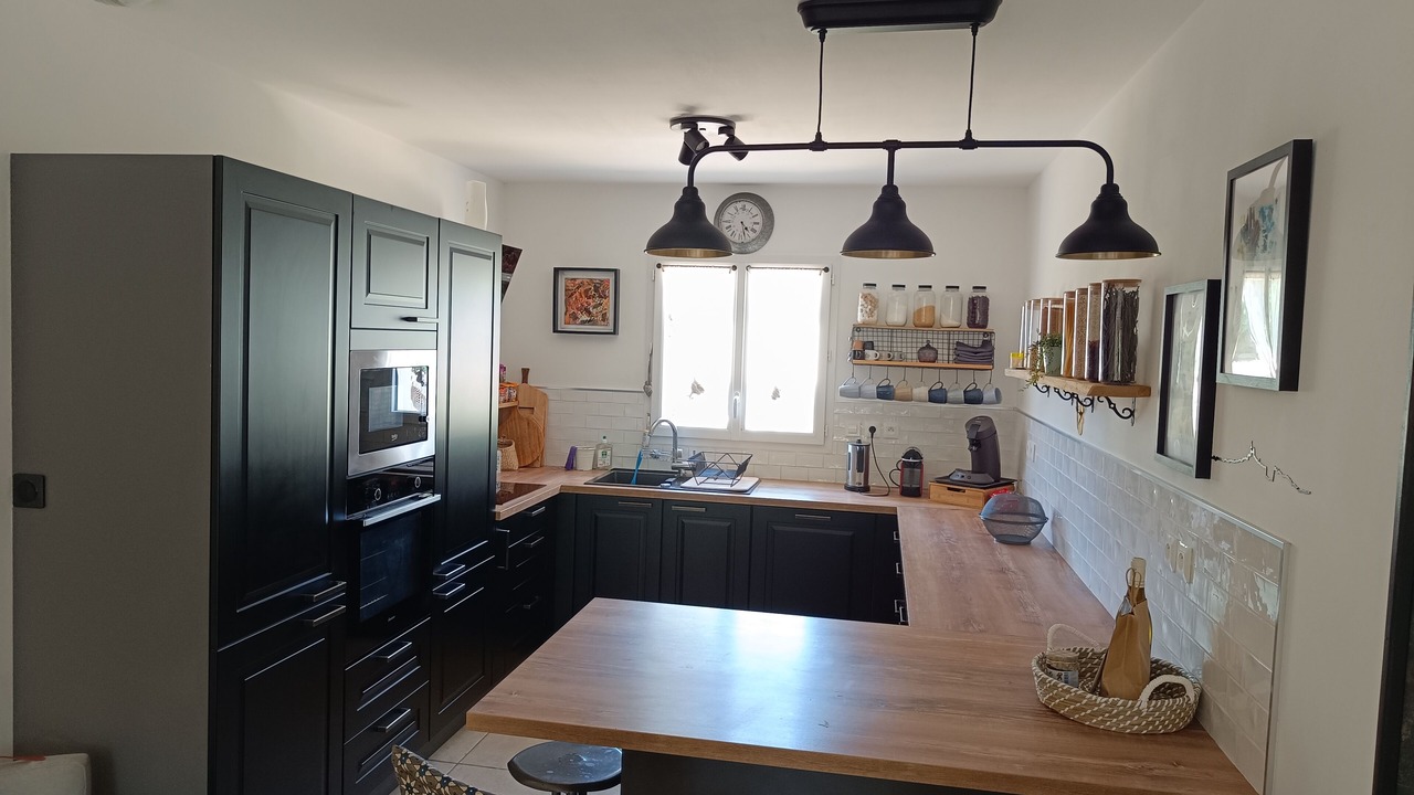 Photo of Kitchen in Labastide-de-Virac