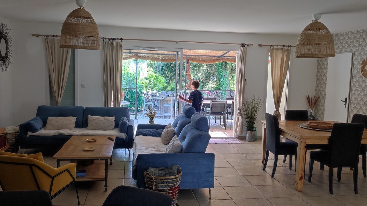 Photo of Livingroom in Labastide-de-Virac