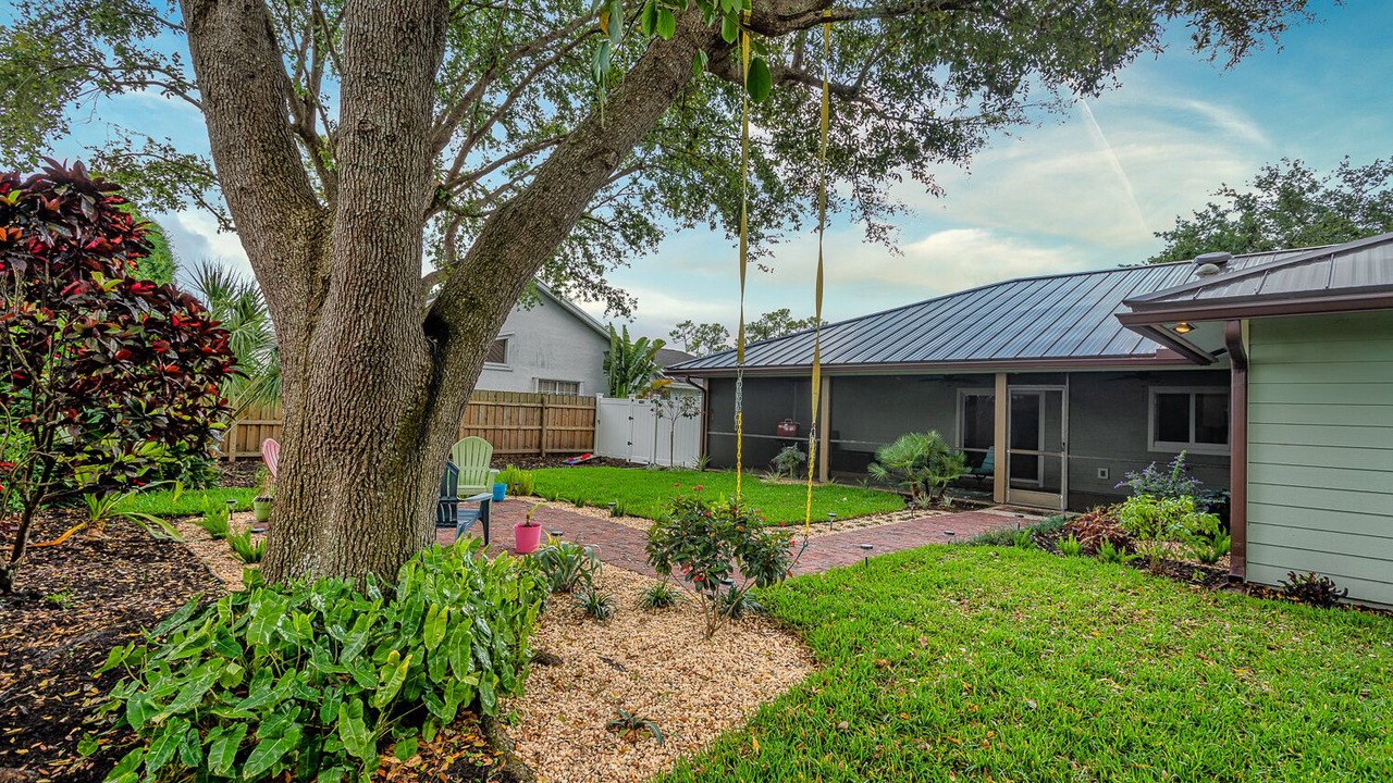 Photo of Patio Balcony in Greenview Shores