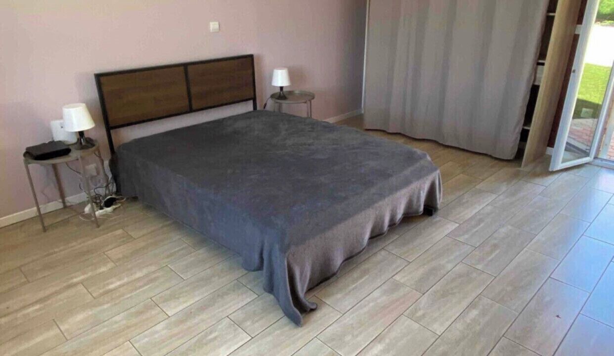 Photo of Bedroom in Varennes-Changy