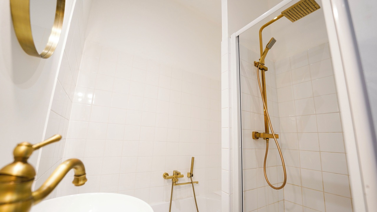 Photo of Bathroom in Baille