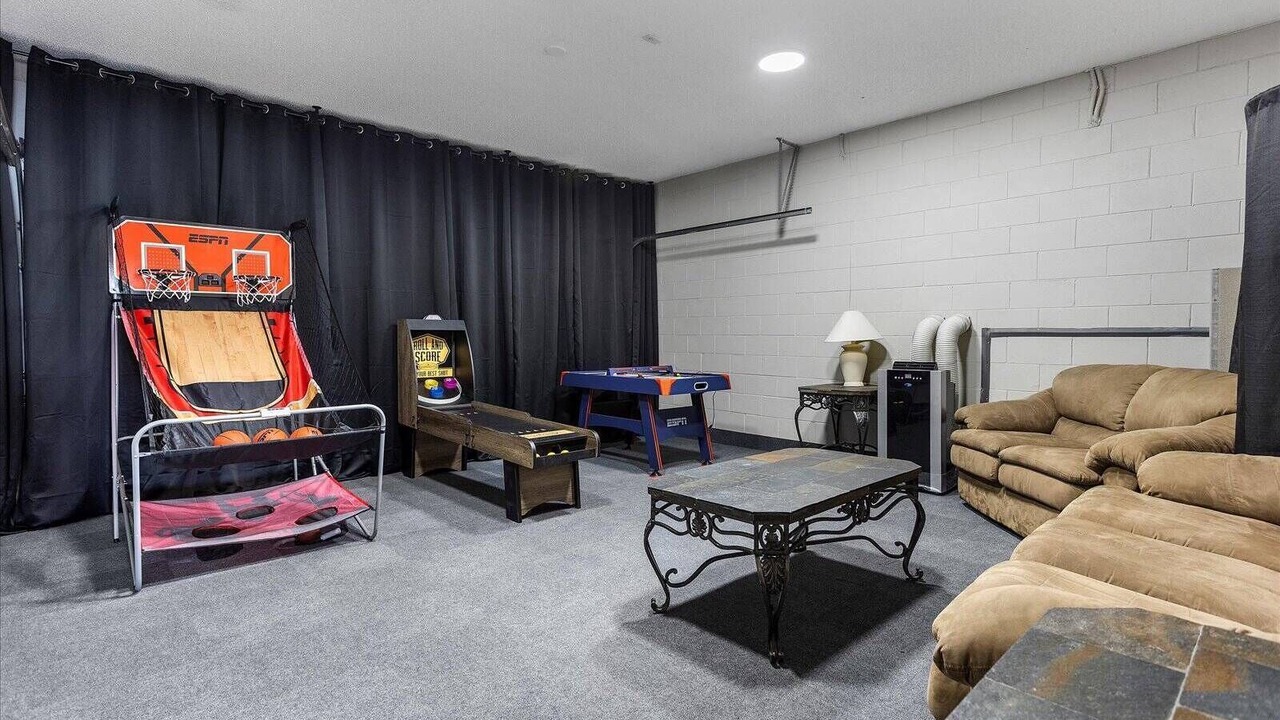 Photo of Bedroom in Seasons