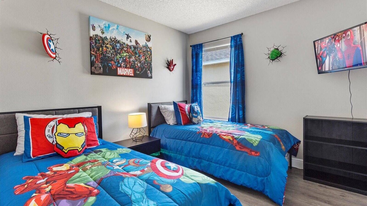 Photo of Bedroom in Seasons