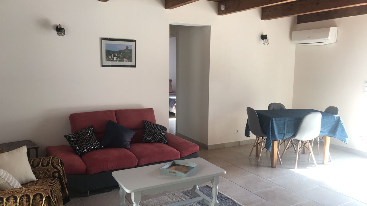 Photo of Livingroom in Villelaure